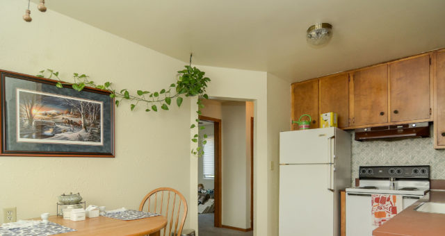 english manor breakfast nook